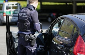 Polizei Mettmann: POL-ME: Großer Einsatz der Polizei: Schwerpunktmäßige Verkehrskontrollen in fünf Städten - Kreis Mettmann - 2204114
