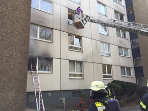 FW-ME: Wohnungsbrand mit Menschenrettung