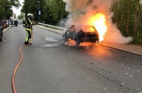 Feuerwehr Bochum: FW-BO: PKW Brand auf der Havkenscheider Straße
