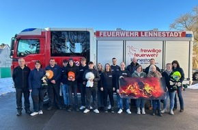Feuerwehr Lennestadt: FW-OE: Erfolgreiches Seminar für Brandschutzerzieher der Feuerwehr Lennestadt