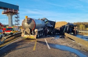 Polizeipräsidium Osthessen: POL-OH: Verkehrsunfall auf der A 5 - Fotos