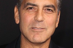 media control GmbH: Deutscher Medienpreis 2012 für George Clooney: Der Oscar-Preisträger wird als Friedensaktivist erstmals in Deutschland ausgezeichnet (BILD)