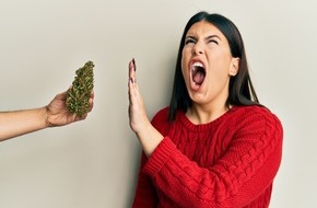 dNA - dental News Agency: Kiffen macht Karies? Mehr Zahnverlust bei Cannabis-Konsumenten