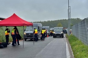 Hauptzollamt Braunschweig: HZA-BS: Finanzkontrolle Schwarzarbeit des Hauptzollamts Braunschweig &uuml;berpr&uuml;ft Kurierdienste - Bundesweite Schwerpunkpr&uuml;fung gegen Schwarzarbeit und illegale Besch&auml;ftigung