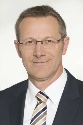 Heraeus bietet honorarfreies Fotomaterial zur Bilanzpressekonferenz am 7. Mai 2013 (BILD)