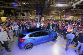 Produktionsstart des neuen Ford Focus: Vierte Generation des Erfolgsmodells läuft in Saarlouis vom Band