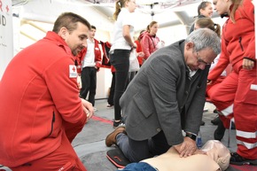 Neuer RID-Weltrekord zum Weltreanimationstag – Österreich holt mit 60 Stunden die längste Reanimations-Staffel der Welt