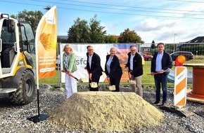 Glasfaser NordWest GmbH & Co. KG: Digitale Infrastruktur in der Wesermarsch auf Wachstumskurs: Baustart für Glasfaserausbau in Elsfleth und Lemwerder
