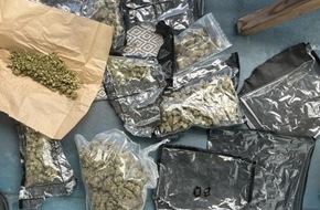 Polizei Düsseldorf: POL-D: Pempelfort - Drogengeschäfte aus dem Hotelzimmer heraus? - Tatverdächtiger festgenommen - Betäubungsmittel, Bargeld und Pistole sichergestellt - Untersuchungshaft