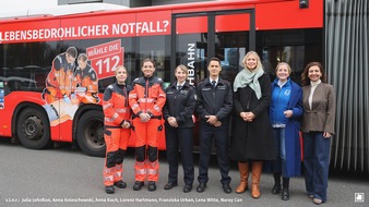 Feuerwehr Hamburg: FW-HH: Ein Bus mit klarer Botschaft: Die richtige Nummer im richtigen Moment!