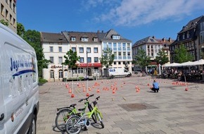 Polizeidirektion Bad Kreuznach: POL-PDKH: Bad Kreuznach - Sicherheitsmobil auf dem Kornmarkt