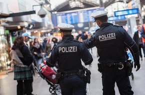 Bundespolizeiinspektion Hamburg: BPOL-HH: Mutmaßlicher "Männermagazin - Dieb" äußert vor Bundespolizisten verfassungsfeindliche Parole-