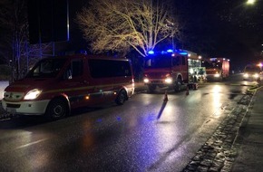 Kreisfeuerwehrverband Pinneberg: FW-PI: Schenfeld: Feuerwehr Schenefeld löscht brennende Gartenlaube
