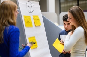 UseTheNews gGmbH: Deutscher Lehrerverband und #UseTheNews starten Partnerschaft f&uuml;r Medien- und Demokratiebildung