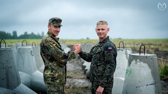 Operatives F&uuml;hrungskommando der Bundeswehr: Bundeswehr unterst&uuml;tzt Polen beim Bau von Grenzbefestigungen