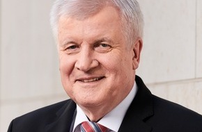 Messe Berlin GmbH: Bundesinnenminister Horst Seehofer übernimmt Schirmherrschaft der bautec 2020 / BMI präsentiert "Das Bauen von Morgen" - up#Berlin in Halle 4.2 stark nachgefragt