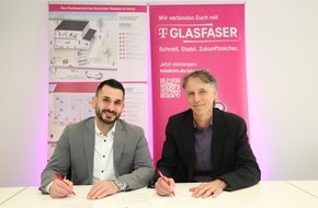 Deutsche Telekom AG: Moers: Glasfaser jetzt auch f&uuml;r Utfort und Kapellen