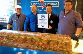 REKORD-INSTITUT für DEUTSCHLAND: "Größte Fischsülze der Welt" - der erfolgreiche Weltrekord wurde auf Usedom geprüft und offiziell zertifiziert vom "Rekord-Institut für Deutschland"
