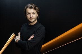 Sinn und System: Warum viele Unternehmenswebsites Kunden verlieren, bevor der Vertrieb &uuml;berhaupt spricht: Teo Hentzschel von Sinn + System &uuml;ber Websites, die Leads vertriebsready machen