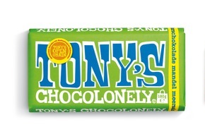 Tony's Chocolonely: Produktrückruf: Tony's Chocolonely ruft bestimmte Chargen seiner Zartbitter-Mandel Meersalz-Tafelschokolade zurück / Verbraucher:innen sollten vor dem Genuss Chargennummern überprüfen.