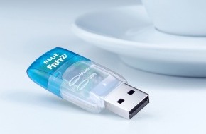 AVM GmbH: BlueFRITZ! USB ab sofort in neuer Version erhältlich: AVM BlueFRITZ! USB v2.0 - kleiner, stärker, günstiger - Verbindet den PC kabellos mit ISDN, DSL, Handy und Drucker