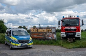Kreispolizeibehörde Wesel: POL-WES: Rheinberg - Kreispolizeibehörde Wesel stellt sich der Herausforderung der Feuerwehr Rheinberg