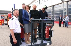 Feuerwehr Detmold: FW-DT: Feuerwehrensache-Förderung des Ehrenamtes
Auftakt zum Pilotprojekt auf der Detmolder Feuerwache