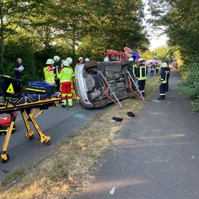 FW Borgentreich: Feuerwehr und Rettungsdienst Alarmübung in Lütgeneder.