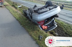 Polizeiinspektion Celle: POL-CE: Verkehrsunfall - 80-jähriger mit Auto überschlagen