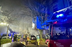 Feuerwehr Bochum: FW-BO: Kellerbrand in Bochum: Feuerwehr rettet fünf Personen - alle unverletzt