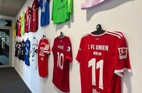 ZDF: "ZDFzoom" über Spielerberater im Fußball-Business / Im Anschluss: sportstudio UEFA Champions League