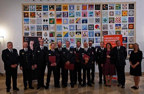 FW-M: Feuerwehr-Ehrungen für Engagement und Einsatzbereitschaft (München)