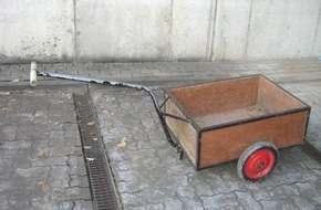 Polizeiinspektion Hameln-Pyrmont/Holzminden: POL-HOL: Beschuldigter nach Gasflaschendiebstahl führte Handwagen mit: Wer kennt den einachsigen Handwagen? - Offensichtlich sollten die Gasflaschen mit der Karre abtransportiert werden -