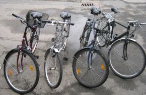 Polizeiinspektion Hildesheim: POL-HI: Harsumer Polizei sucht Eigentümer von vier Fahrräder