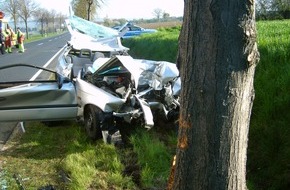 Polizeiinspektion Hildesheim: POL-HI: Tödlicher Verkehrsunfall auf der B 243 zwischen Bockenem und Bornum