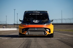 Ford Motor Company Switzerland SA: Ford SuperVan 4.2 greift beim Pikes Peak-Bergrennen mit modifiziertem Elektroantrieb und neuer Aerodynamik an