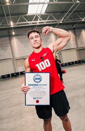 RID-Weltrekord geschafft: Simon Gronau absolviert 100 Hyrox Pro Race an 100 aufeinanderfolgenden Tagen