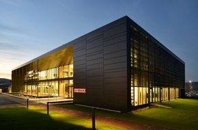 STIEBEL ELTRON: Kommunikationszentrum "Energy Campus" offiziell eröffnet / Ein Reallabor für die Energiewende