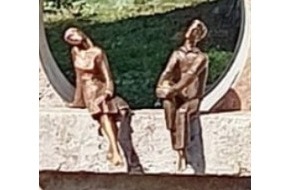 Polizeipr&auml;sidium Mannheim: POL-MA: Mannheim: Unbekannte stehlen Bronzefiguren vom Friedhof-Zeugenaufruf
