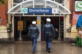 Bundespolizeiinspektion Hamburg: BPOL-HH: Bundespolizisten nehmen zwei mutmaßliche Dealer in Hamburger U-Bahnstation fest-