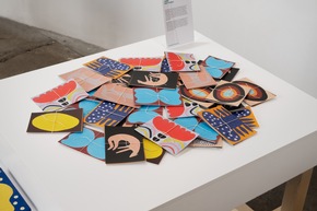 Julian Zigerli und weitere im Pop-up-Store des Kunstmuseums St.Gallen