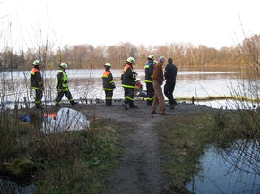 POL-SE: Halstenbek/Krupunder See - Mofa in See geworfen, Betriebsstoffe liefen aus und verursachten eine nicht unerhebliche Gewässerverunreinigung, Polizei sucht Zeugen