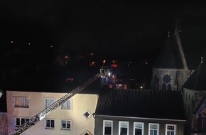 Feuerwehr Wetter (Ruhr): FW-EN: Brand in Döner-Imbiss