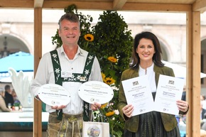 „Gute-Laune-Käse“ und „Roter Casanova“ erhalten höchste Punktzahl - Bayerisches Landwirtschaftsministerium zeichnet Bio-Schaukäserei Wiggensbach doppelt aus