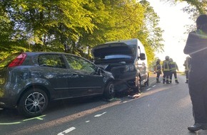 Freiwillige Feuerwehr Olsberg: FF Olsberg: Schwerer Verkehrsunfall auf K15 in Olsberg