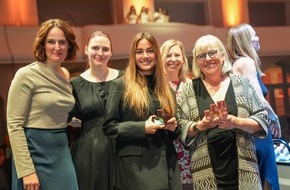 DEVK Versicherungen: DEVK gewinnt Effie Award für "Nichts"