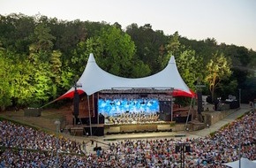 3sat: Die schönsten Momente mit den Berliner Philharmonikern in der Waldbühne im 3satFestspielsommer