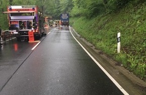 Polizeidirektion Mayen: POL-PDMY: Sperrung der B 257 nach LKW-Unfall