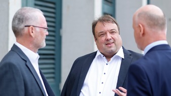 Ulrich Kammerer: Raus aus der Krise statt in die Insolvenz: Welche M&ouml;glichkeiten Gesch&auml;ftsf&uuml;hrer heute wirklich haben