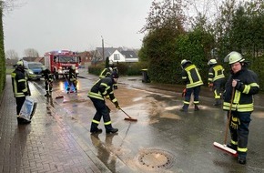 Feuerwehr Schermbeck: FW-Schermbeck: Ölspur